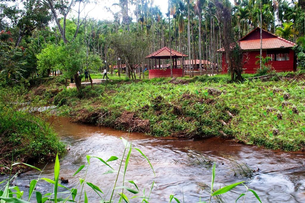 La Flora Prakruth Resort Coorg Madikeri Kültér fotó